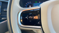 Volvo XC90 2.0 B5P Plus Edition Dark 5dr AWD Geartronic Petrol Estate